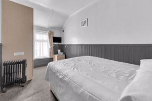 Photo 32- click for photo gallery